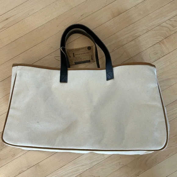 NWT Poolside Tote - Picture 2 of 4